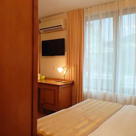 Helios 350m From The Apartment